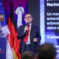Mite Nishio resalta oportunidades de inteligencia artificial para emprendedores en EmprendeLab 2026